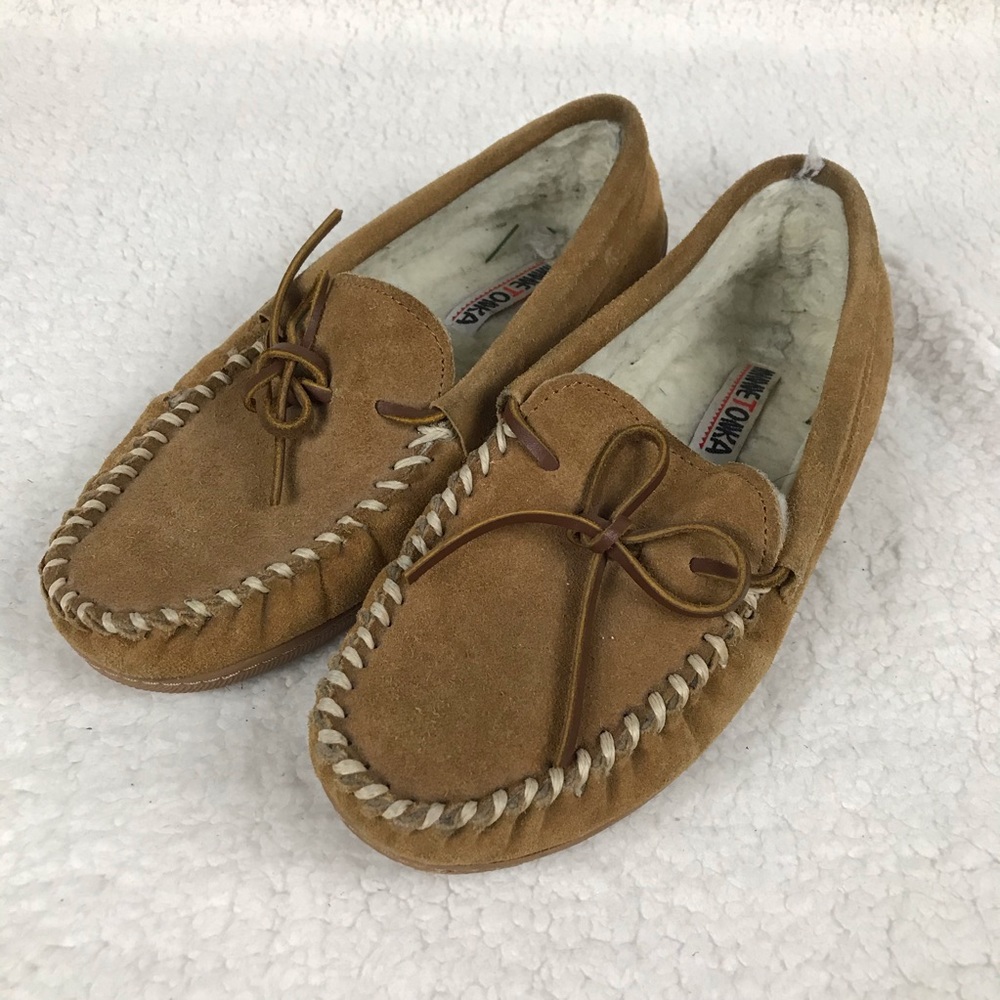 Minnetonka Pile Lined Tan Hard Sole Slipper 9
